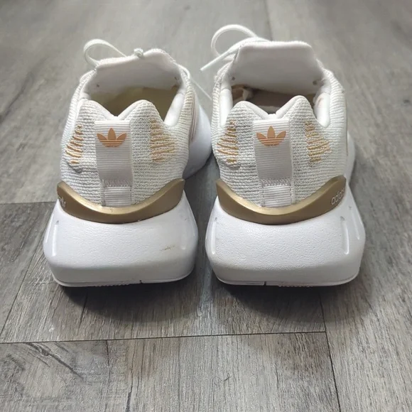 Adidas Swift Run 22 Women’s Size 6.5 - Picture 4 of 8